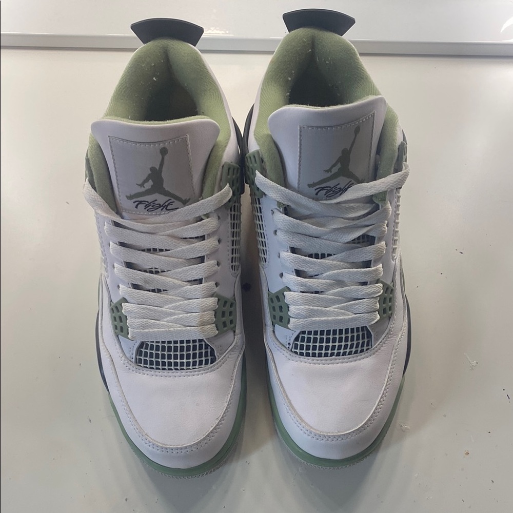 Women’s Jordan 4 Seafoam Green